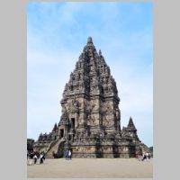 Main shrine dedicated to Shiva of Prambanan temple complex, photo Gunawan Kartapranata, Wikipedia.jpg